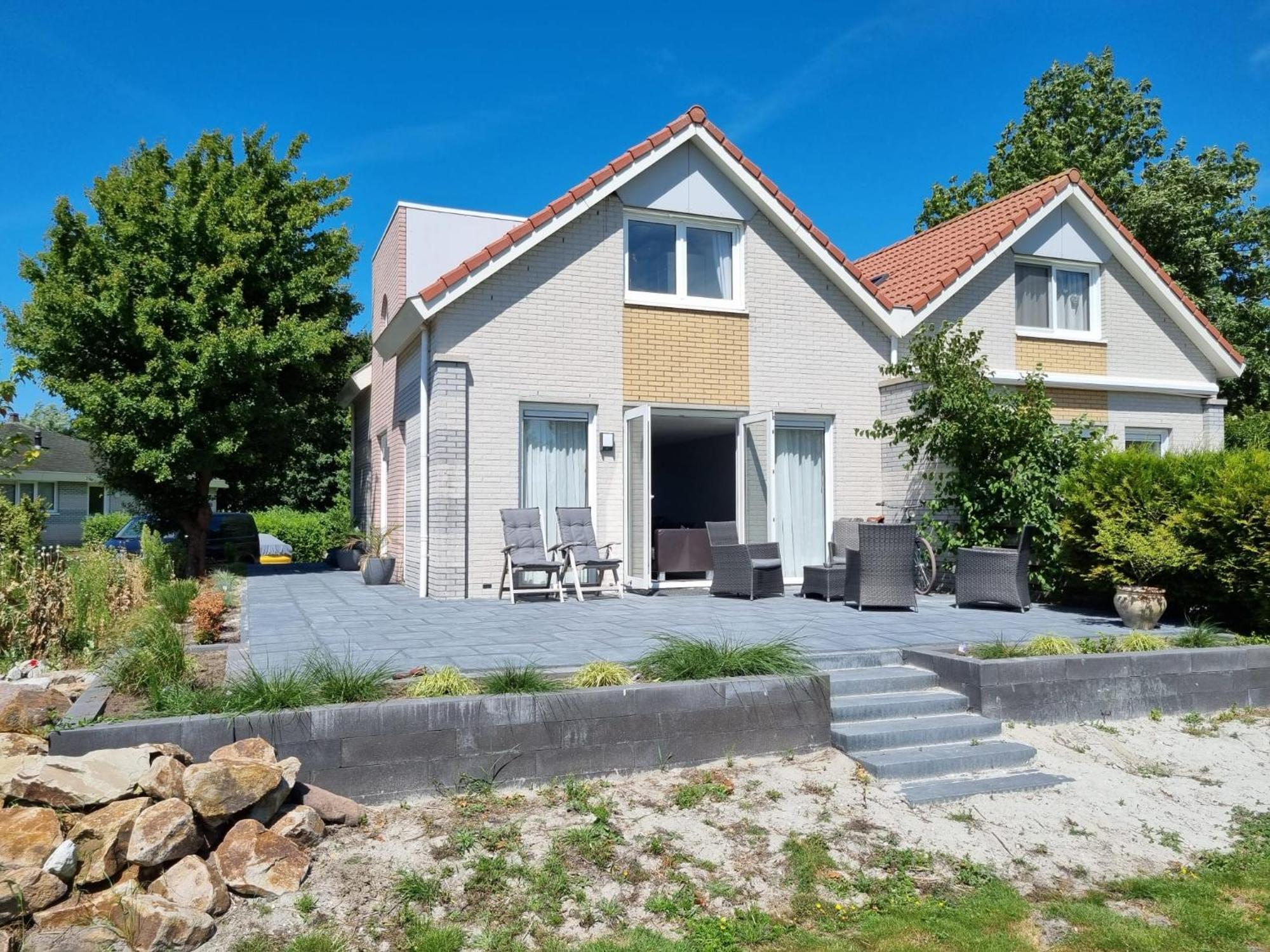 Holiday home Prachtige Vakantievilla Aan Ijsselmeer Makkum